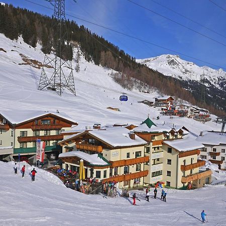 Hotel Garni - Restaurant Kaminstube Санкт-Антон-ам-Арльберг Экстерьер фото