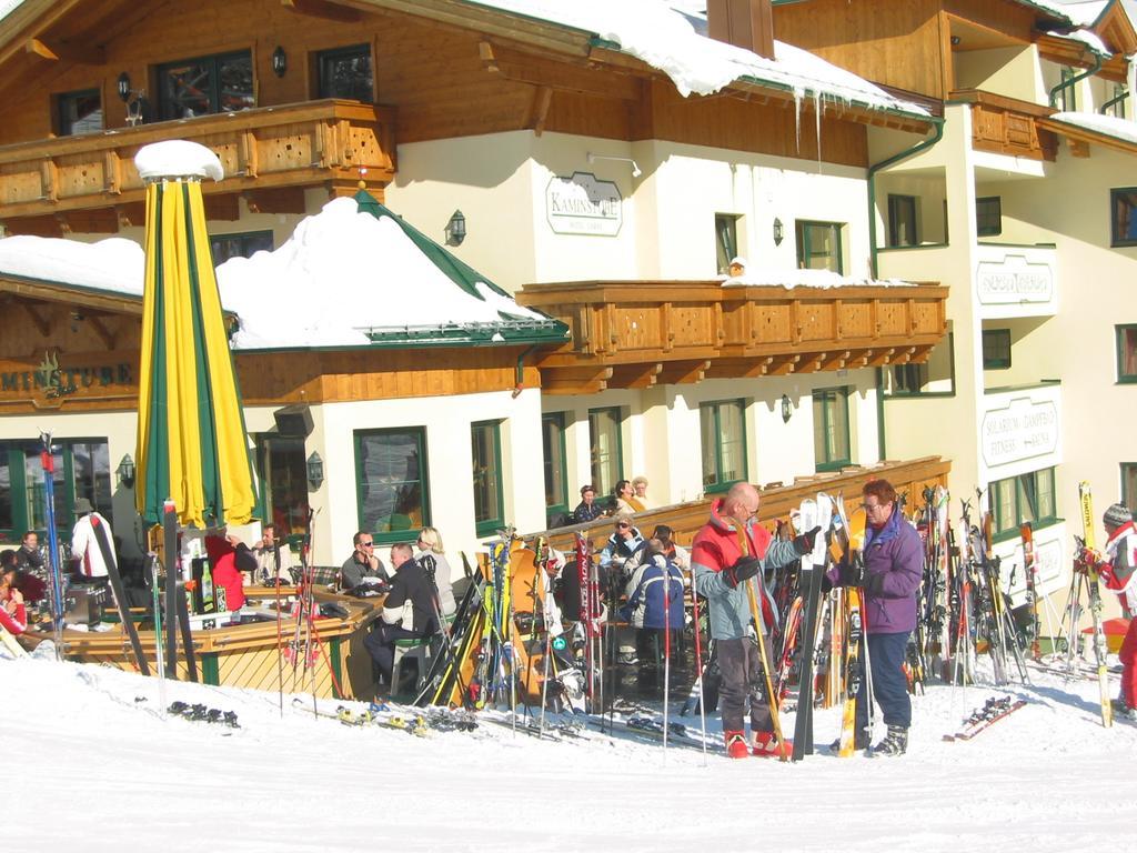 Hotel Garni - Restaurant Kaminstube Санкт-Антон-ам-Арльберг Экстерьер фото